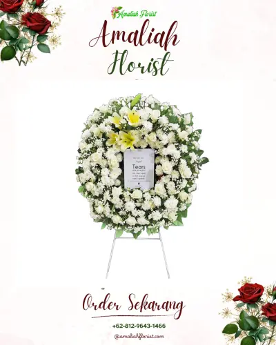 Krans Bunga Duka Cita di Padangbai